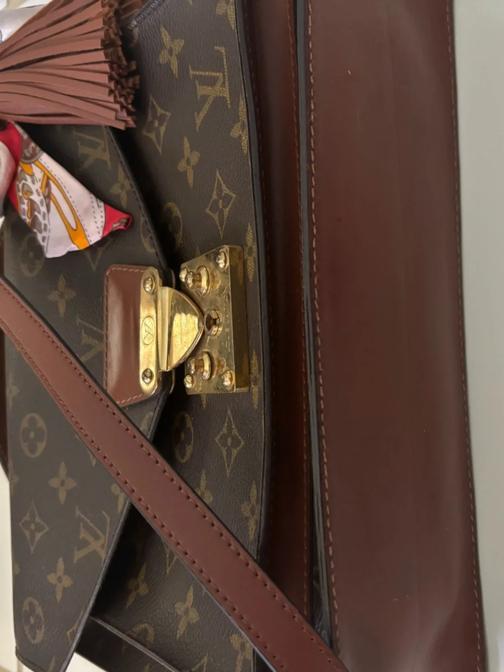 Louis Vuitton Monceau 28 Monogram Satchel Crossbody Purse Gold Hardware Vintage - Picture 8 of 17